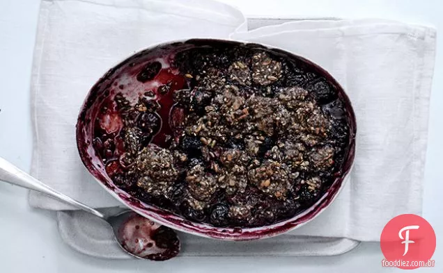 Cereja doce e azeda e Crumble de trigo sarraceno