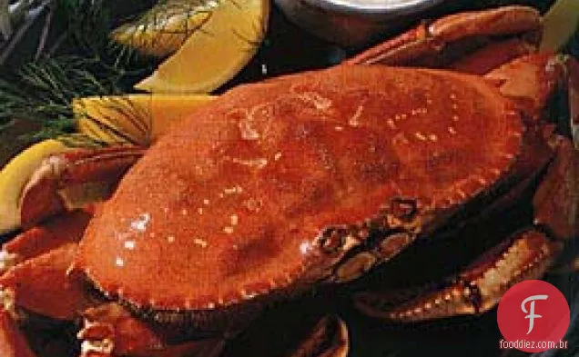 Caranguejo rachado com molho de Caviar