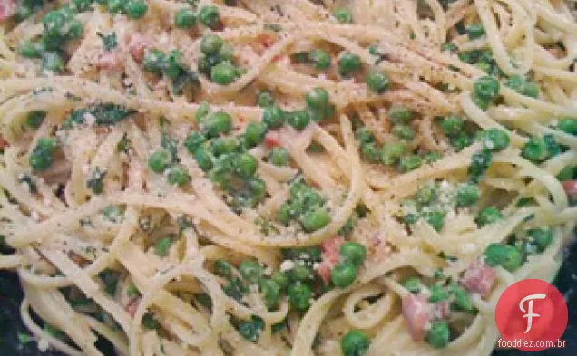 Macarrão Pisello Com Ervilhas De Jardim