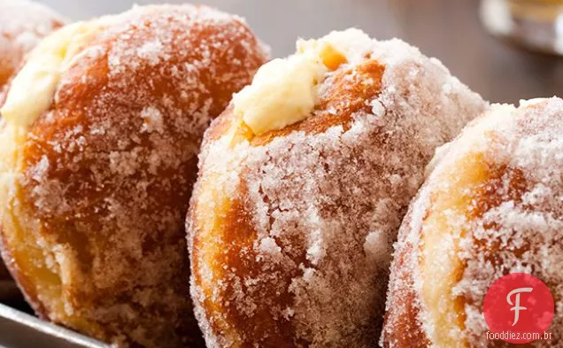 Donuts Recheados Com Creme De Baunilha
