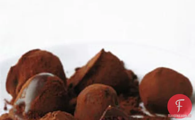 Trufas De Framboesa Cobertas De Chocolate