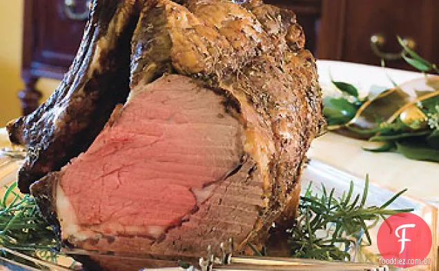 Rosemary-and-Pepper em pé costela Assado Com Molho De Panela de dois cogumelos