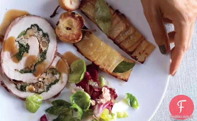 Lombo De Porco envolto em Prosciutto com maçãs assadas