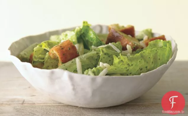 Salada Basil Caesar