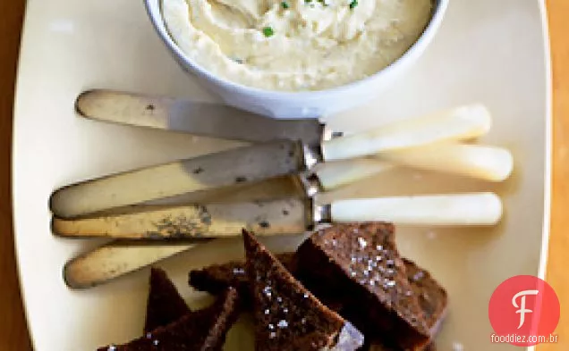 Camembert alcaravia espalhar em Brindes Pumpernickel