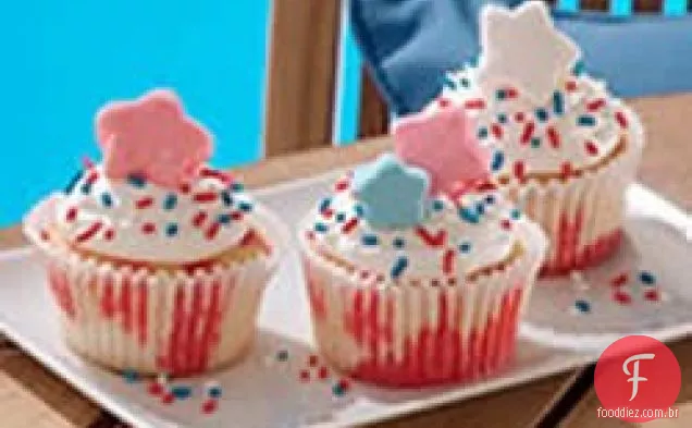 Verão Poke Cupcakes