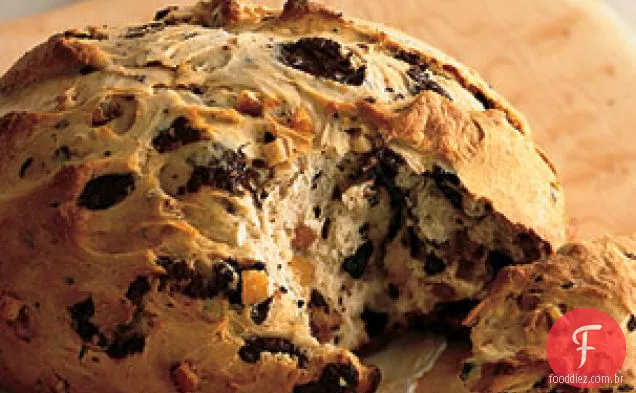 Pão de refrigerante com Chocolate escuro e casca de laranja cristalizada