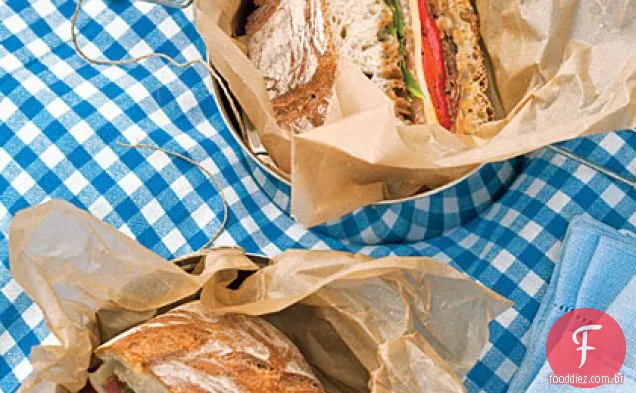 Radicchio, pimenta assada e Provolone ciabatta sanduíches