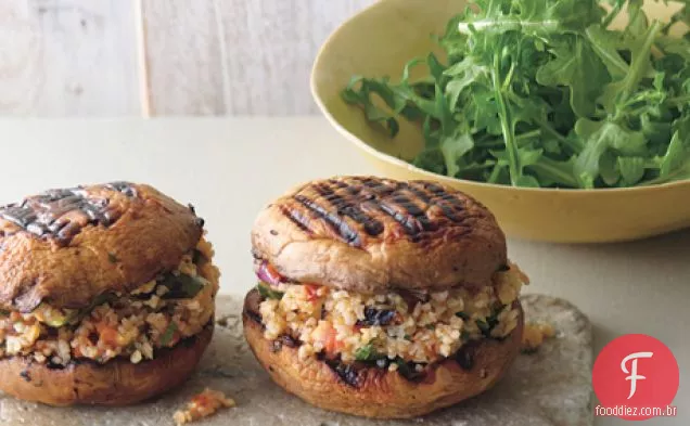 Salada de Portabella e Bulgur grelhada