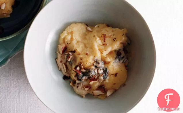 Polenta com Gorgonzola e amêndoas