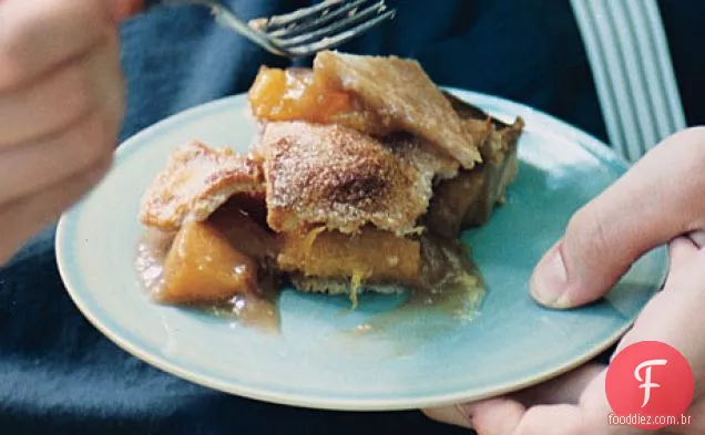 Torta De Pêssego Com Caramelo De Mel