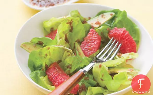 Salada de toranja e abacate com molho de gengibre-Cassis