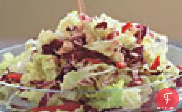 Repolho Savoy E Radicchio Slaw Com Molho De Laranja De Sangue