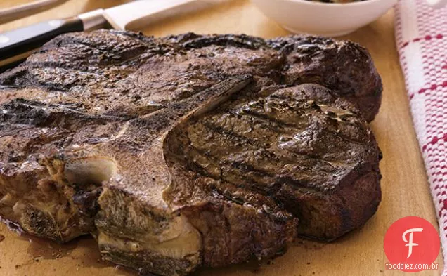 Bifes T-Bone grelhados com cebola balsâmica Confit