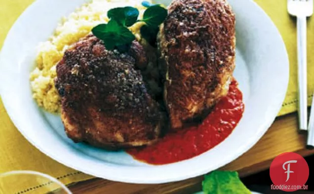 Frango assado com canela com molho Harissa