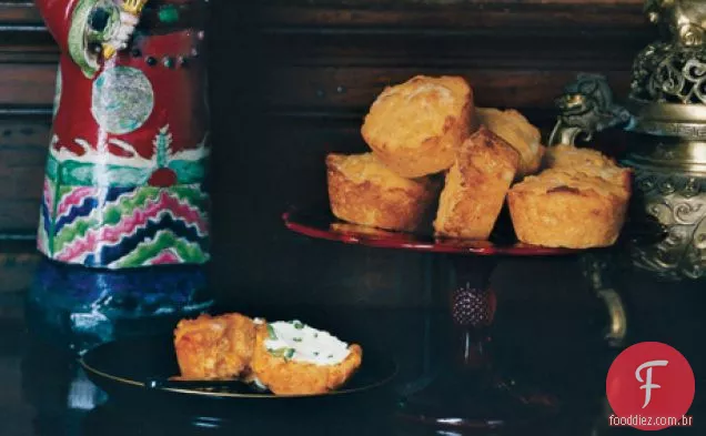 Muffins de milho Cheddar com manteiga Jalapeño
