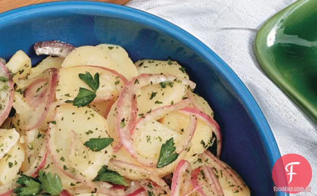 Salada de batata com óleo e vinagre