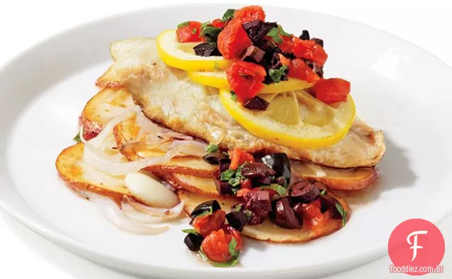Pargo vermelho de Alfred Portale com batatas e cebolas