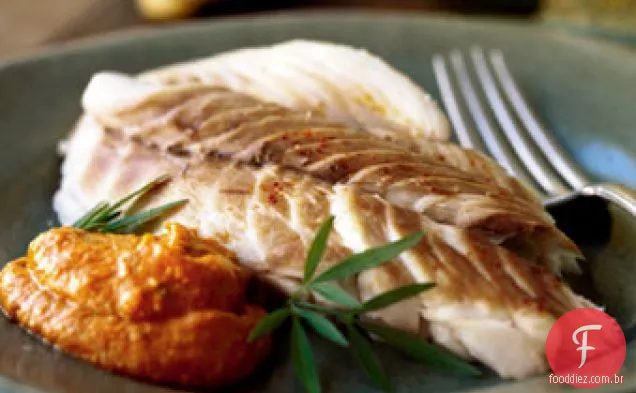 Pargo vermelho assado em Sal com molho Romesco