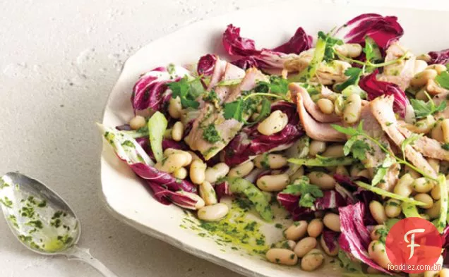 Salada De Feijão Branco E Atum Com Vinagrete De Radicchio E Salsa