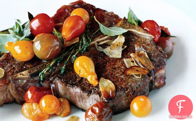 Bife Porterhouse com tomate cereja grelhado