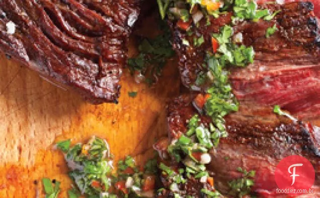 Bife de Saia Com Molho Chimichurri