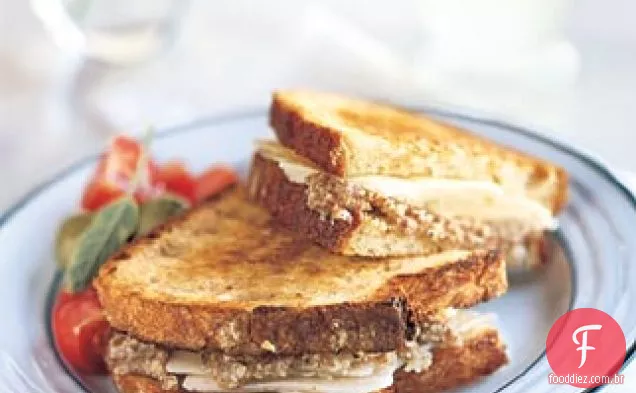 Sanduíches torrados de amêndoa e Pecorino