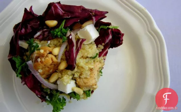 Salada Fria De Quinoa Com Frango , Pinhões E Queijo Feta
