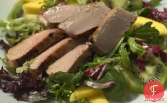 Salada De Atum Fresco Com Frutas Tropicais