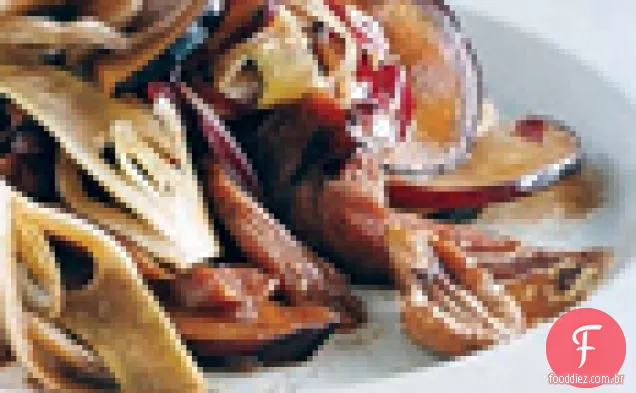 Fumado-Peru, ameixa e salada de erva-doce