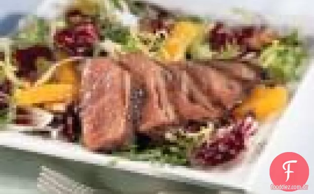 Salada De Peito De Pato Grelhado