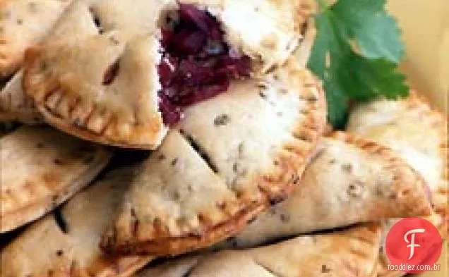 Repolho roxo, queijo azul e Empañadas de nozes