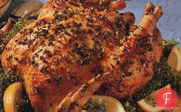 Frango assado com limão e tomilho