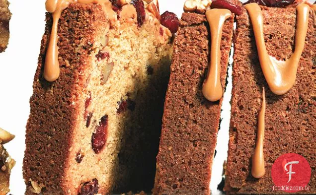 Bolo de café expresso com Cranberries e nozes
