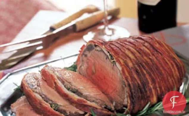 Filé Mignon assado embrulhado em Bacon