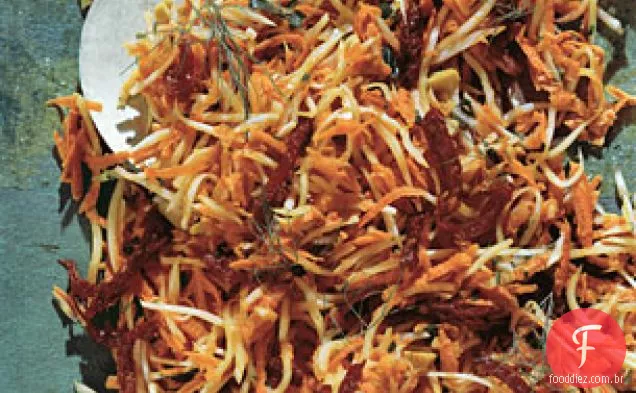 Erva-doce e cenoura com molho de azeitona