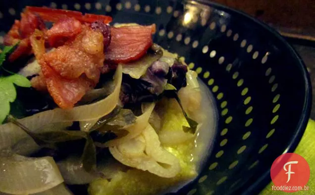 Alho-Poró Refogado E Erva-Doce Com Bacon E Polenta