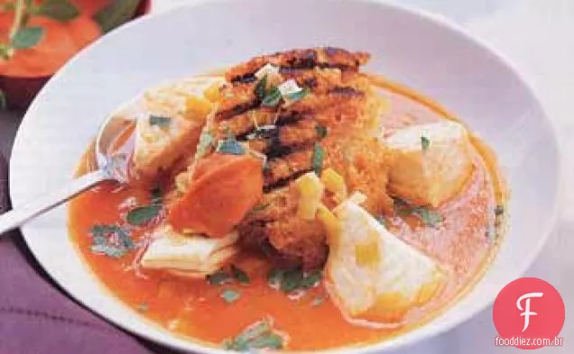 Sopa de peixe com pão e Rouille