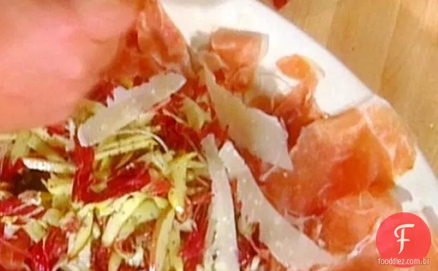 Prosciutto di Parma con Insalata di Mele Parmigiano (Prosciutto com salada de maçã)