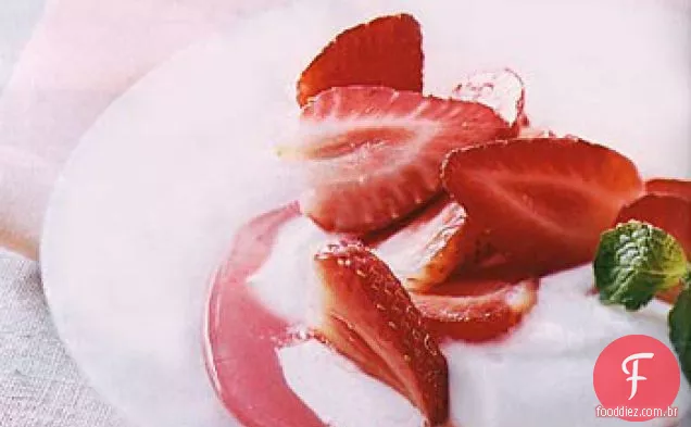 Queijo de iogurte doce com morangos Cunhados