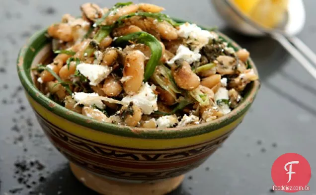 Feijão Frito Com Queijo Feta, Azeda E Sumagre
