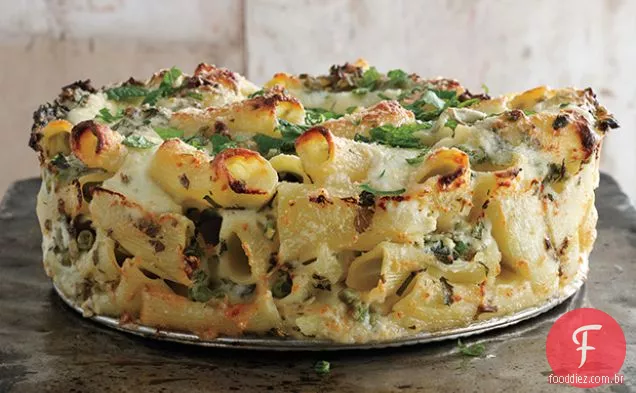 Paccheri e queijo com ervilhas e hortelã