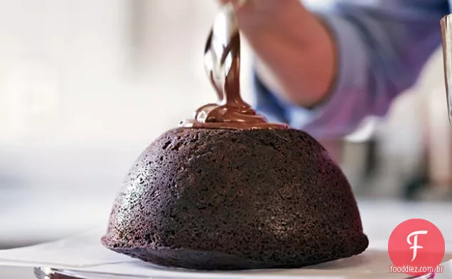 Bolo De Especiarias de gengibre com cerejas secas