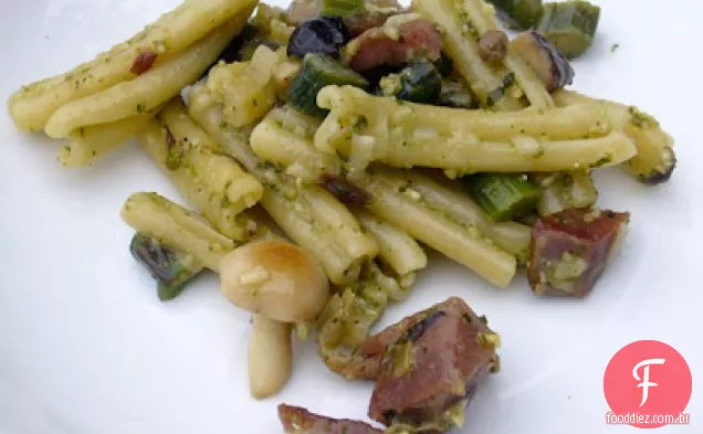 Espargos, Proscuitto E Cogumelos Silvestres Com Pesto Azeda