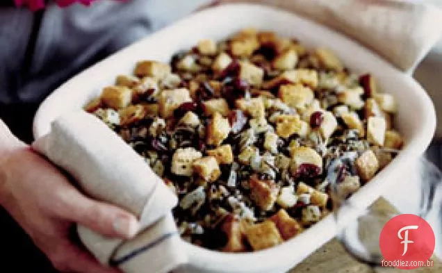 Arroz selvagem, maçã e recheio de Cranberry seco