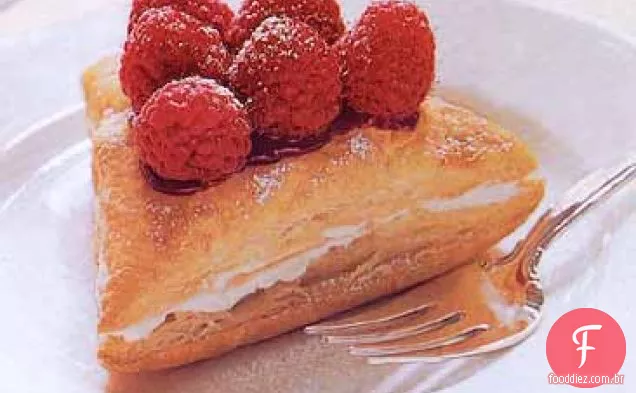 Puffs de baga com creme de Muscat Laranja