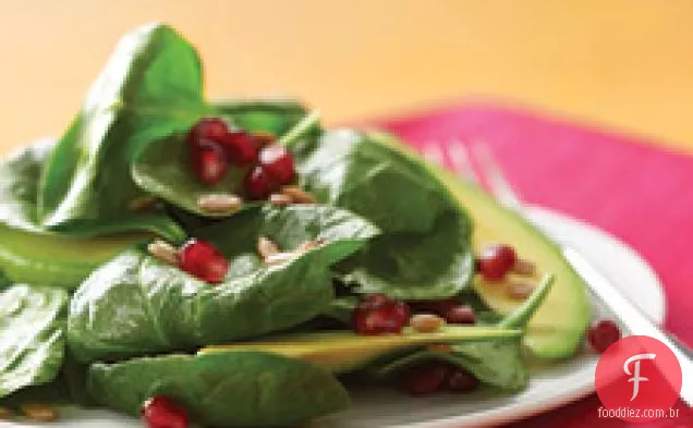 Salada De Espinafre Com Romã E Abacate