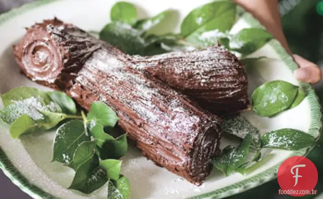 Caramel-Pecan Bûche de Noël