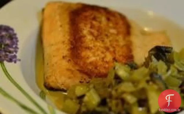 Salmão grelhado com molho de Creme de inspiração indiana