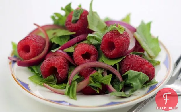 Almoço Escolar Saudável: Receita De Salada De Espinafre Com Framboesa